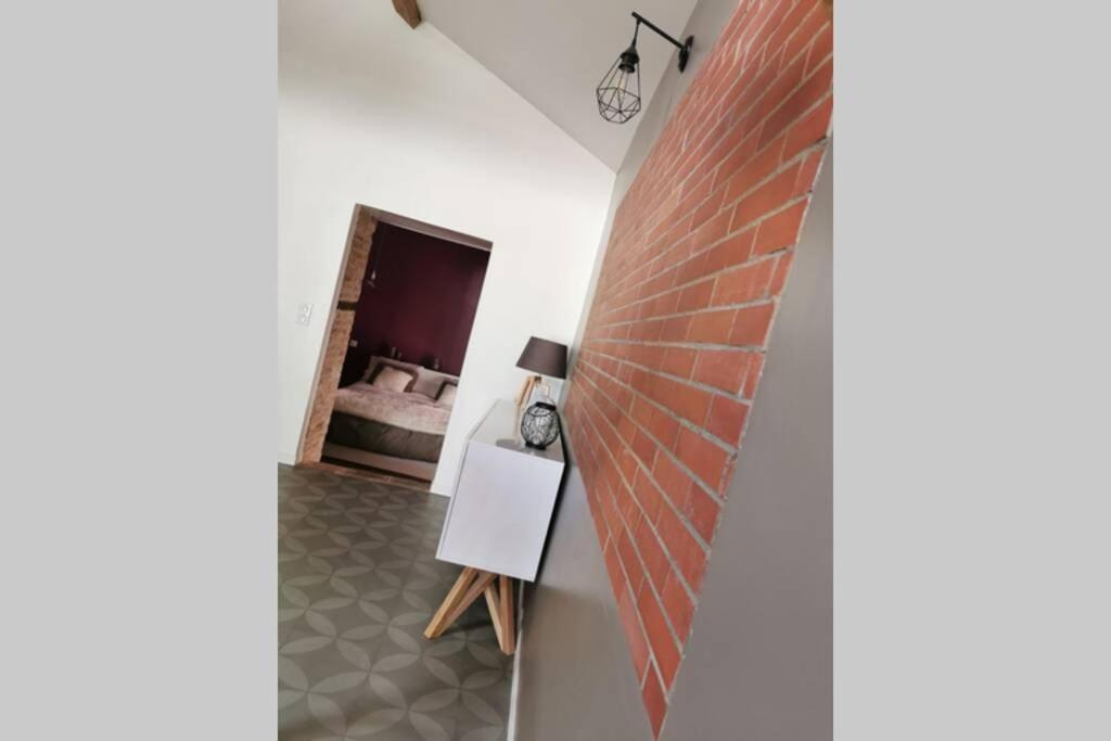 Gite Le Jardin Secret Et Gite Au Temps Suspendu Montpezat  エクステリア 写真